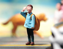 Load image into Gallery viewer, 1:64 Painted Figure Model Miniature Resin Diorama Toy Sand Little Boy Backpack