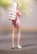 Load image into Gallery viewer, 1:64 Painted Figure Model Miniature Resin Diorama Standing Posture Romantic Girl New