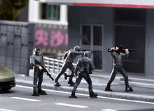 Load image into Gallery viewer, 1:64 Painted Figure Model Miniature Resin Diorama Toy Sand Bandit Ganster Set