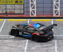 Load image into Gallery viewer, Maxwell 1:64 Black Z4 GT3 Racing #107 Sports Model Diecast Metal Car New Collection