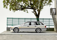 Load image into Gallery viewer, Mortal 1:64 HEC White E34 ALPINA B10 TOURING Sport Model Diecast Metal Car BN