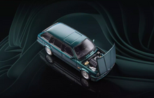 Load image into Gallery viewer, Mortal 1:64 Green E30 Touring Wagon Sports Model Diecast Metal Car New Collection