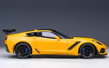 Load image into Gallery viewer, AUTOart 1:18 Yellow CORVETTE C7 ZR1 Racing Sports Model Diecast Metal Car