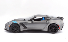 Load image into Gallery viewer, Maisto 1:24 2017 Grey Grand Racing Sports Model Toy Diecast Metal Car BN