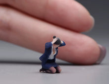 Load image into Gallery viewer, 1:64 Painted Figure Model Miniature Resin Diorama Toy Sand Gangster Bandit Set