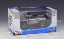 Load image into Gallery viewer, Maisto 1:24 2021 Grey FORD Bronco Badlands SUV Sports Model Diecast Metal Car BN
