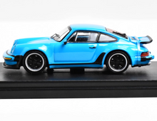 Load image into Gallery viewer, RM 1:64 Blue Singer 930 Turbo Study Sports Model Diecast Metal Car New Collection