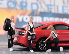 Load image into Gallery viewer, 1:64 Painted Figure Model Miniature Resin Diorama Sand Repair Car Worker Lady