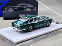 Load image into Gallery viewer, ATS 1:64 Green Martin DB5 Coupe Sports Model Diecast Metal Car New Collection