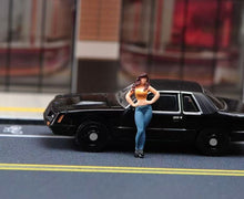 Load image into Gallery viewer, 1:64 Painted Figure Model Miniature Resin Diorama Sand Curly Hair Lady Suit Man