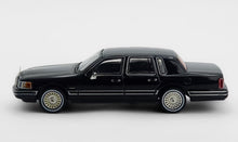 Load image into Gallery viewer, MK 1:64 Black HEC Lincoln Town Car Luxury Sedan Model Diecast Metal Car New Collection