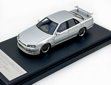 Load image into Gallery viewer, Mortal 1:64 Silver Skyline GTR ER34 25GT-t Sports Model Diecast Metal Car New Collection