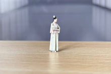 Load image into Gallery viewer, 1:64 Painted Figure Model Miniature Resin Diorama Sand Ancient Costume Girl Lady