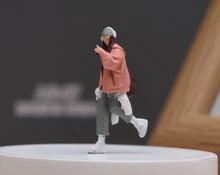 Load image into Gallery viewer, 1:64 Painted Figure Model Miniature Resin Diorama Toy Sand Casual Wearing Girl