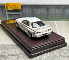 Load image into Gallery viewer, IG 1:64 White JDM Skyline GTR R32 Racing Sports Model Diecast Resin Car New