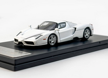 Load image into Gallery viewer, King 1:64 White Silver Rims Enzo Racing Sports Model Diecast Metal Car New Collection