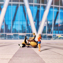 Load image into Gallery viewer, 1:64 Painted Figure Mini Model Miniature Resin Diorama Motocycle Couple Lovers R