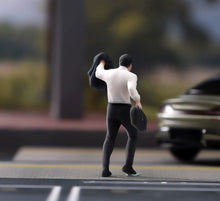 Load image into Gallery viewer, 1:64 Painted Figure Model Miniature Resin Diorama Sand Toy Suit Man Chasing Car