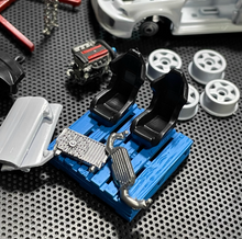 Load image into Gallery viewer, 1:64 Evo Parts 4G63 Engine Lifting Bracket Garage Scene Model Resin Car Set
