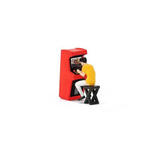 Load image into Gallery viewer, 1:64 Painted Figure Mini Model Miniature Resin Diorama Arcade Machine Boy Set