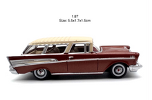 Load image into Gallery viewer, 1:87 Red Station Wagon Classic Sports Model Diecast Metal Car New Collection