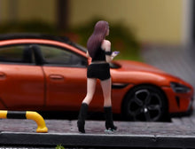 Load image into Gallery viewer, 1:64 Painted Figure Model Miniature Resin Diorama Toy Sand Sexy Walking Beauty