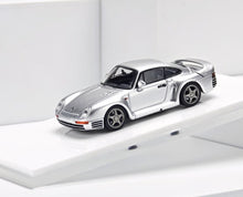 Load image into Gallery viewer, Zincit 1:64 Silver 959 Classic Sports Model Diecast Metal Car Box New Collection