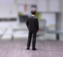 Load image into Gallery viewer, 1:64 Painted Figure Model Miniature Resin Diorama Business Man Woman Suit Set