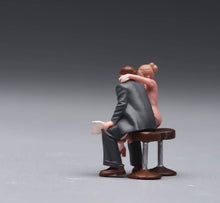 Load image into Gallery viewer, 1:64 Painted Figure Model Miniature Resin Diorama Sweet Couple Lovers Man Lady