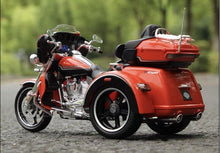 Load image into Gallery viewer, Maisto 1:12 2021 CVO TRI Glide Sports Model Toy Diecast Metal Motorcycle BN