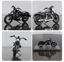 Load image into Gallery viewer, Maisto 1:18 2014 Sportster Iron 883 Sports Model Diecast Metal Motorcycle New Collection
