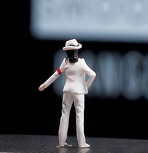 Load image into Gallery viewer, 1:64 Painted Figure Mini Model Miniature Resin Diorama Sand White Suit Singer