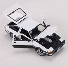 Load image into Gallery viewer, Maisto 1:24 White Sprinter Trueno AE86 Sport Open Model Diecast Metal Car New Collection