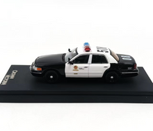 Load image into Gallery viewer, GOC 1:64 HEC LAPD Crown Victoria CV Police 518 Model Diecast Metal Car New Collection