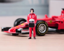 Load image into Gallery viewer, 1:64 Painted Figure Model Miniature Resin Diorama Sand Formula 1 Racing Racer