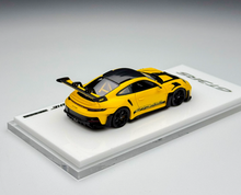 Load image into Gallery viewer, 1:64 SUHE Yellow 911 GT3 RS Sports Model Diecast Resin Car New Collection