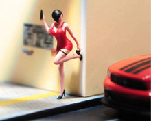 Load image into Gallery viewer, 1:64 Painted Figure Model Miniature Resin Diorama Toy Sand Hot Sexy Killer Lady