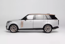 Load image into Gallery viewer, LCD 1:18 Silver 2022 Range Rover SV SUV Sports Model Diecast Metal Car New Collection