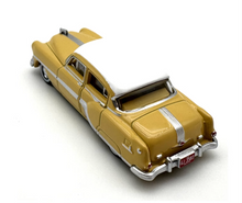 Load image into Gallery viewer, 1:87 Yellow 1954 Pontiac Chief Sedan Classic Sport Model Diecast Metal Car New Collection