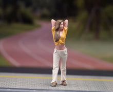 Load image into Gallery viewer, 1:64 Painted Figure Model Miniature Resin Sand Ball-catching girl Lady Woman