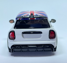 Load image into Gallery viewer, DK 1:64 HEC Gray Mini Cooper Flag Cute Q Sports Model Diecast Metal Car New Collection