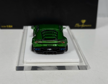 Load image into Gallery viewer, Onemodel 1:64 Green LP610 Huracan LB Sports Model Diecast Resin Car New Collection