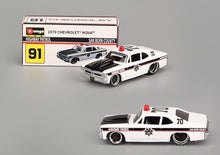 Load image into Gallery viewer, Bburago 1:64 1970 Nova Highway Patrol Police Model Toy Diecast Metal Car