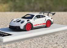 Load image into Gallery viewer, SOLO 1:64 White 2021 911 GT3 RS 992 Racing Sports Model Diecast Resin Car New