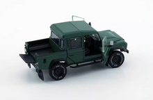 Load image into Gallery viewer, BM 1:64 2016 Defender 110 Pickup Off Road SUV Model Diecast Metal Car New