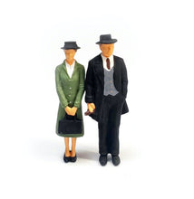 Load image into Gallery viewer, 1:64 Painted Figure Mini Model Miniature Resin Diorama Vintage Couple Suits
