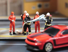 Load image into Gallery viewer, 1:64 Painted Figure Model Miniature Resin Diorama Sand Fire Rescue Firefighters Collection