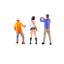 Load image into Gallery viewer, 1:64 Painted Figure Model Miniature Resin Diorama Camera Man Cute Girl Boy Sand