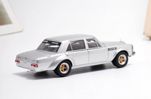 Load image into Gallery viewer, BSC 1:64 Silver 300SEL W109 AMG 6.8 Sedan Classic Model Diecast Metal Car New Collection