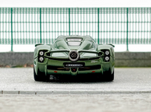 Load image into Gallery viewer, CM 1:64 Green Utopia Super Racing Sports Model Diecast Metal Car New Collection